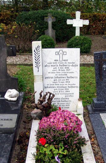 Huiberts PJ en JN.2004.JPG