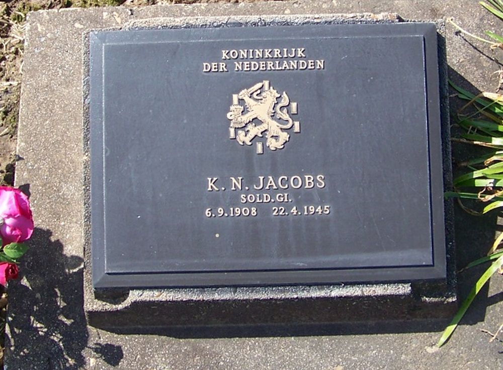 7. E. 15.JPG