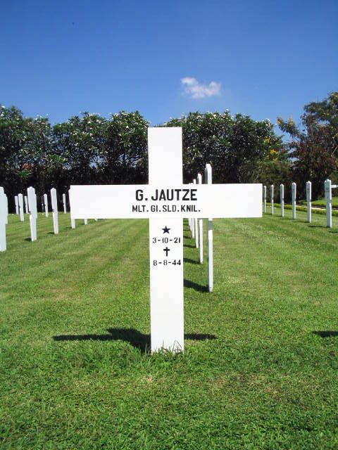 Afbeelding van graf of monument van George Jautze
