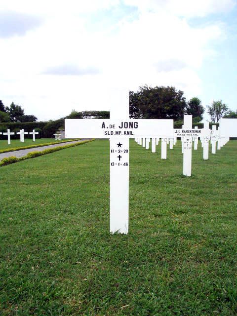 Afbeelding van graf of monument van Arie de Jong