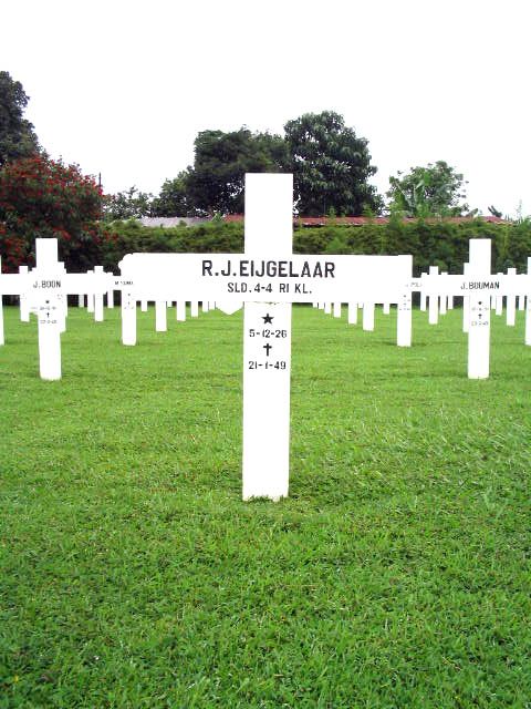 Afbeelding van graf of monument van Roelf Jan Eijgelaar