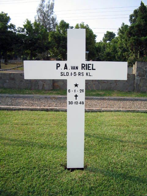 Afbeelding van graf of monument van Petrus Adrianus van Riel