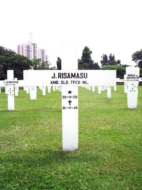 Afbeelding van graf of monument van Jermias Risamasu