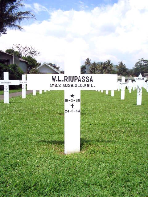 Afbeelding van graf of monument van Willem Lodewijk Riupassa