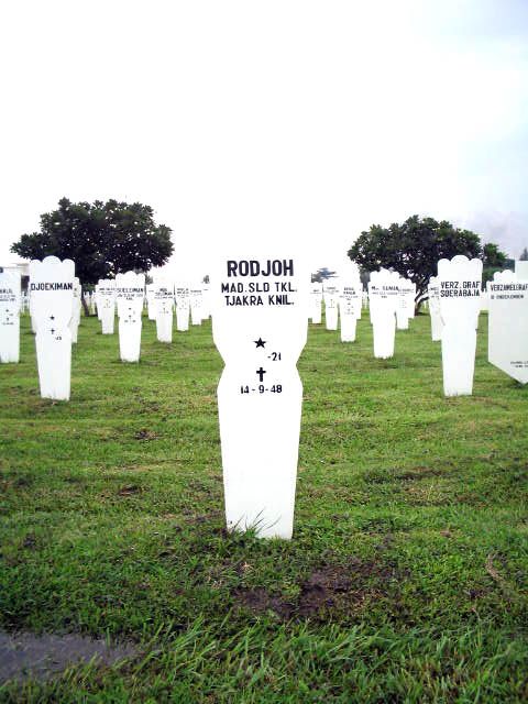 Afbeelding van graf of monument van Rodjoh