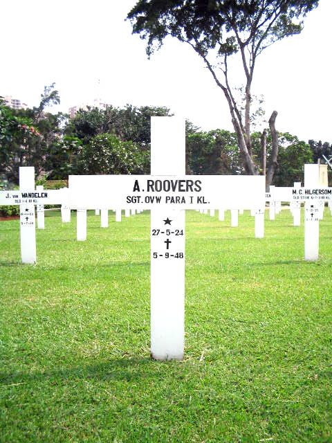 Afbeelding van graf of monument van Aart Roovers