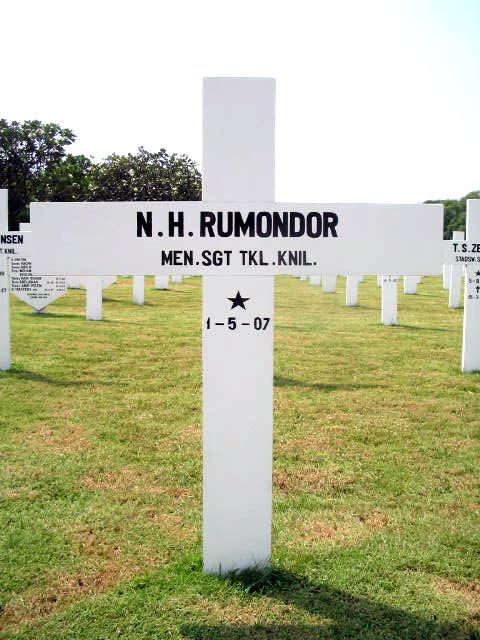 Afbeelding van graf of monument van Nicolaas Herman Rumondor