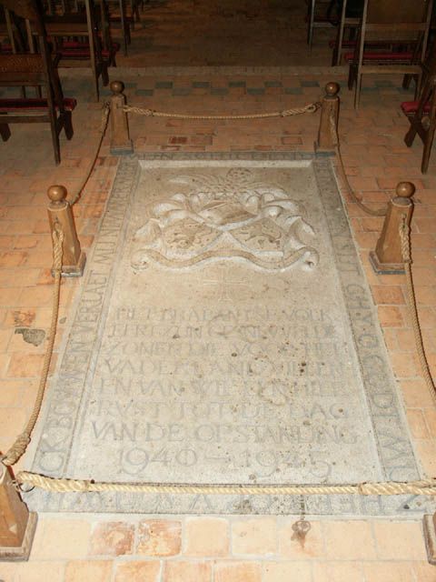 Afbeelding van graf of monument van Dick Johan van Toor