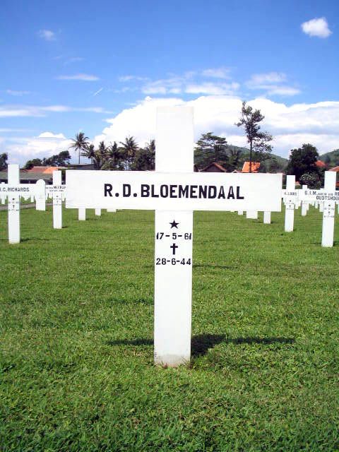 Afbeelding van graf of monument van Roelof Derk Bloemendaal