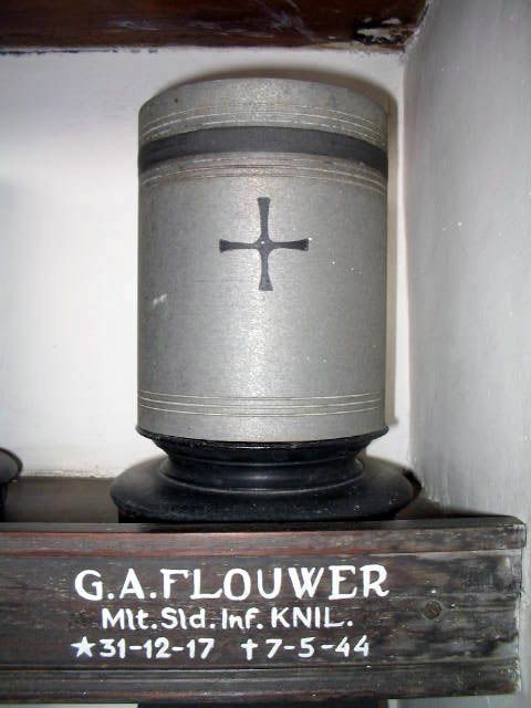 Afbeelding van graf of monument van Gustaaf Adolf Flouwer