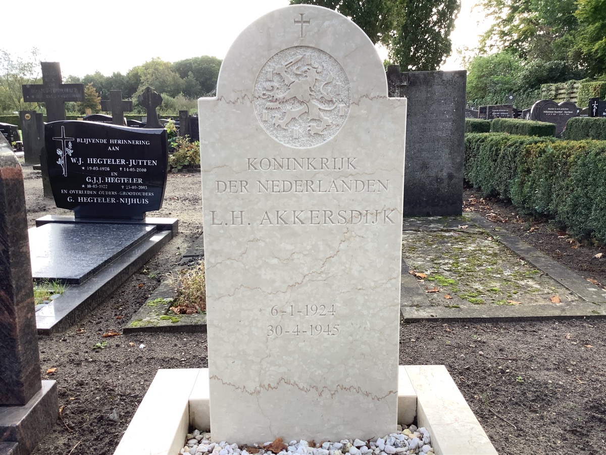Afbeelding van graf of monument van Lambertus Hendrikus Akkersdijk