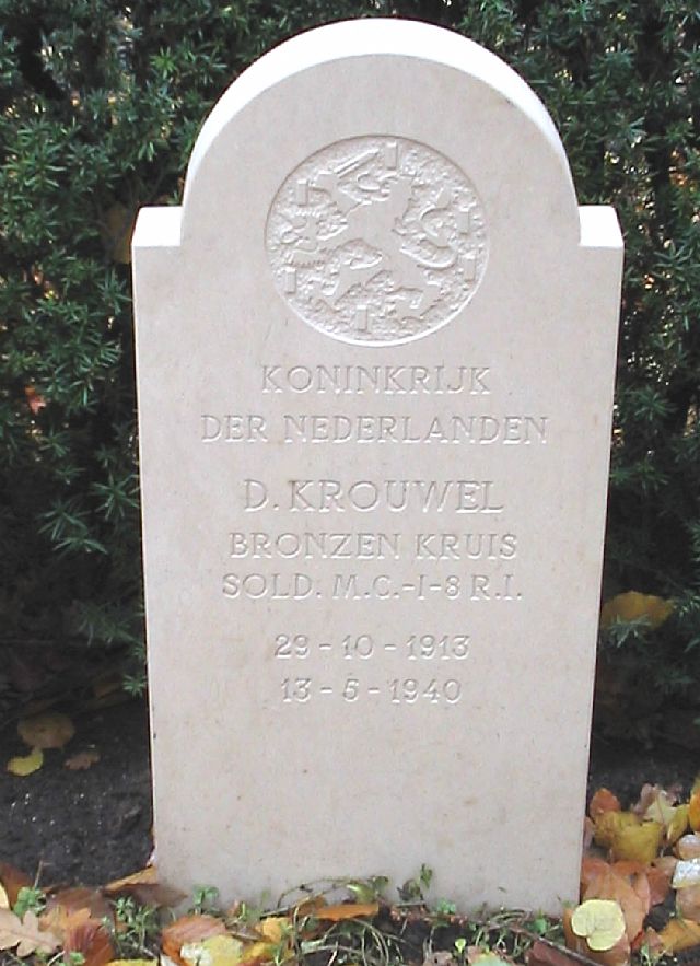 Afbeelding van graf of monument van Dirk Krouwel
