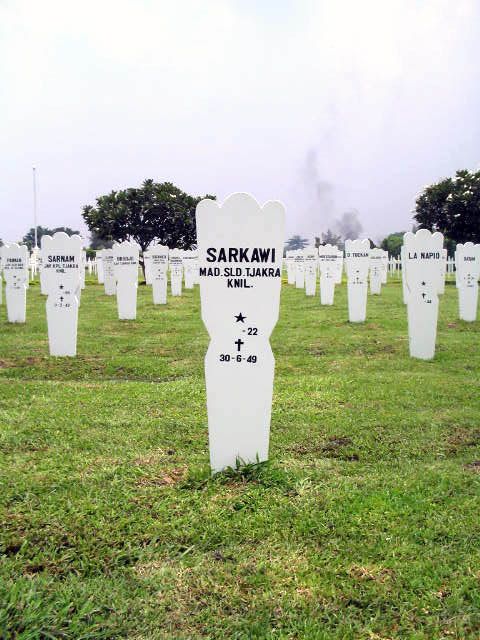 Afbeelding van graf of monument van Sarkawi