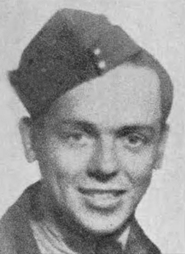 Portretfoto A. Verkroost, foto Gedenkboek 1-5 RI