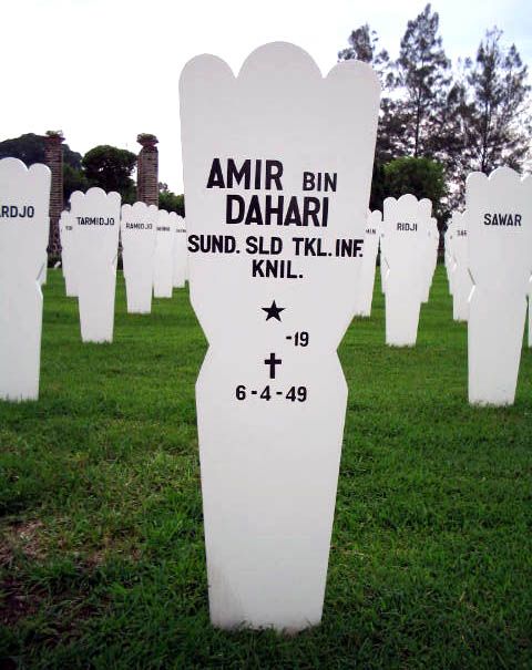 Afbeelding van graf of monument van Amir bin Dahari