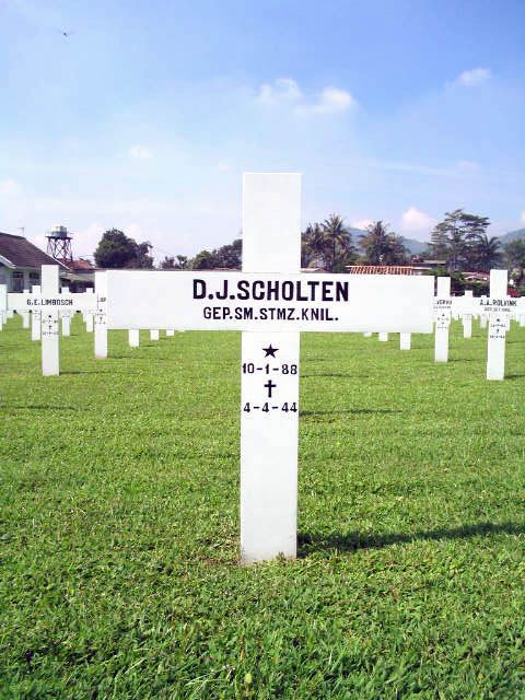 Afbeelding van graf of monument van Derk Johannes Scholten