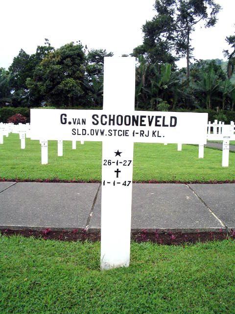 Afbeelding van graf of monument van Geert van Schooneveld