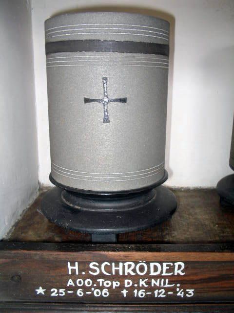 Afbeelding van graf of monument van Henky Schröder