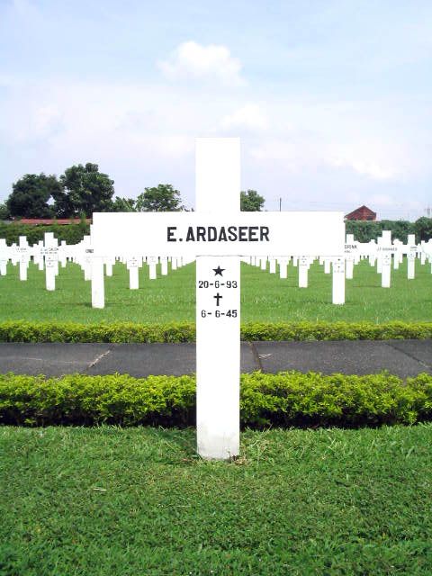 Afbeelding van graf of monument van Eduard Ardaseer