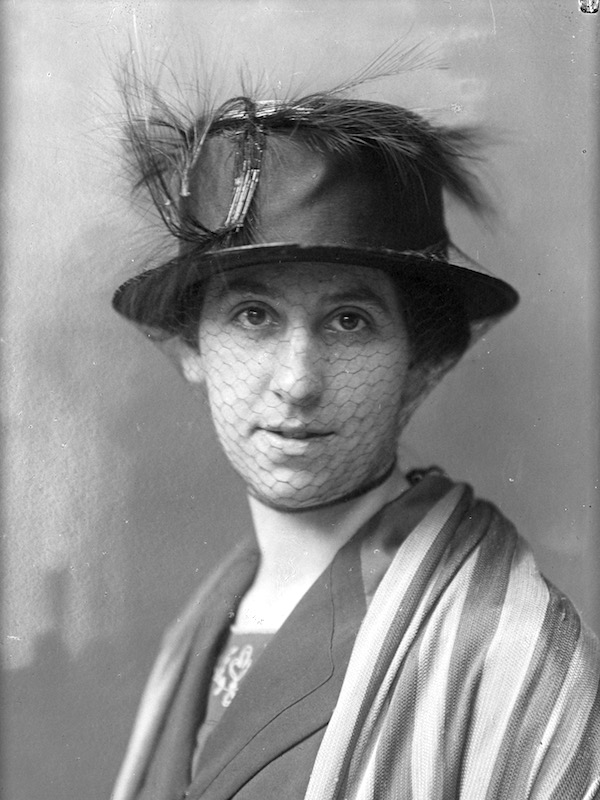 Paula Berta SCHOOLMEESTER-GOMPERTZ, Collectie Atel