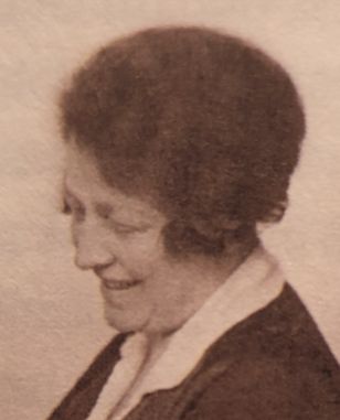 Portret Henriette de Wit-Wolf.